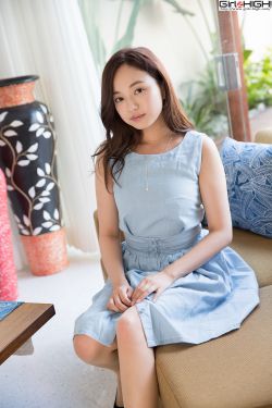 丰满迷人的老师少妇